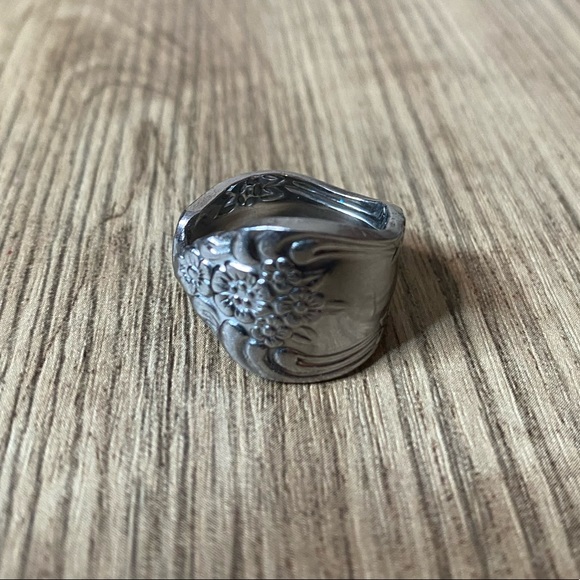 Adjustable Spoon Ring - Picture 2 of 4